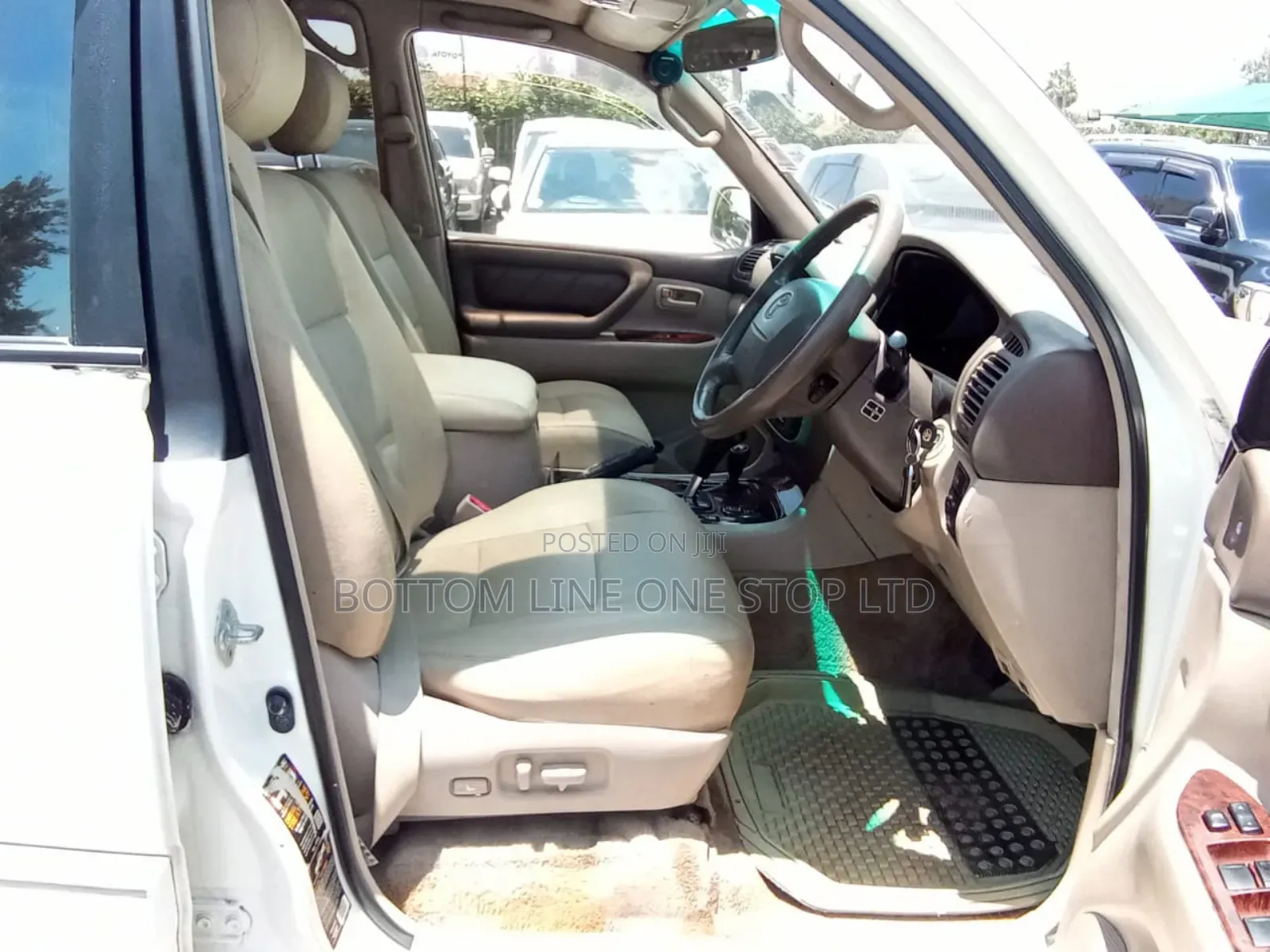 Toyota Land Cruiser 2001 Pearl