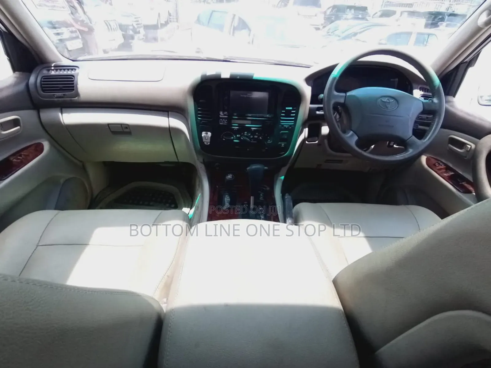 Toyota Land Cruiser 2001 Pearl