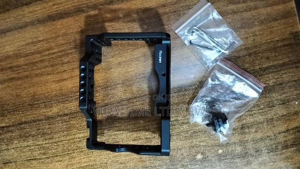 Uurig C-A73 Sony A7iii Camera Cage