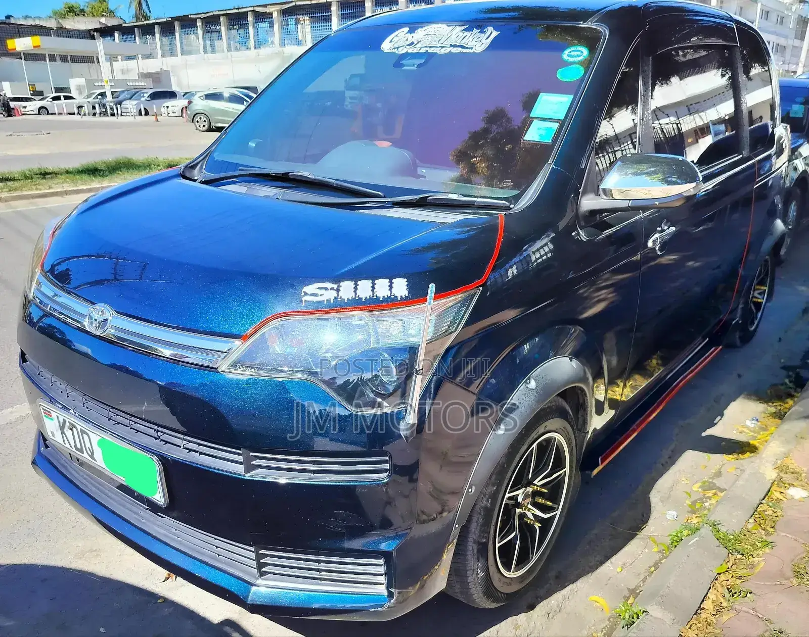 Toyota Spade 2017 Burgundy