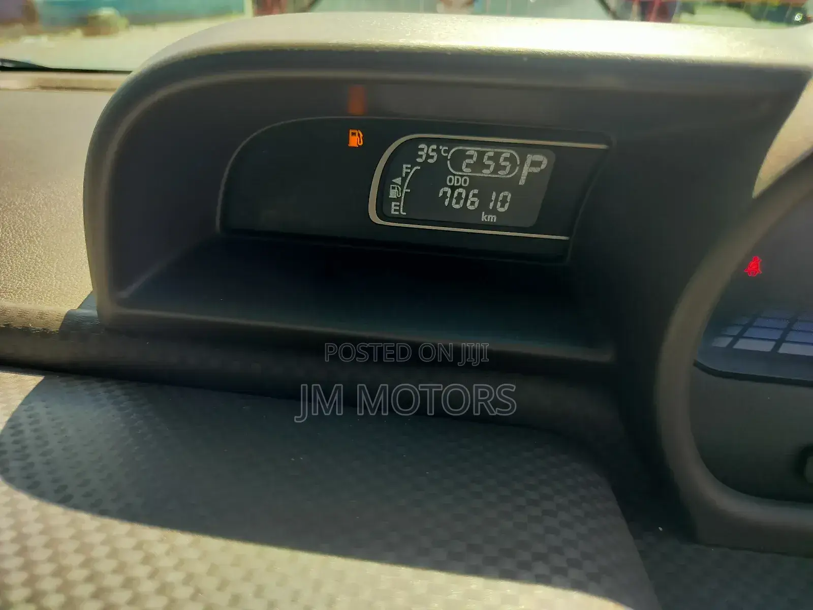 Toyota Spade 2017 Burgundy