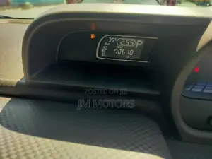 Toyota Spade 2017 Burgundy