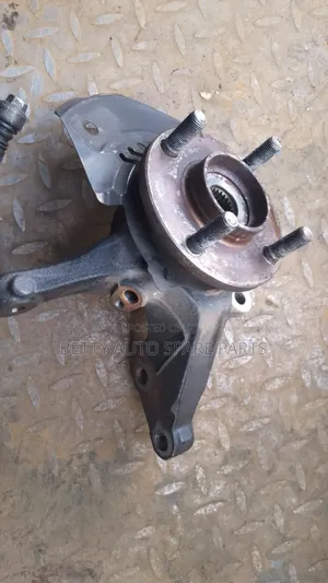 Nissan March Front Hub