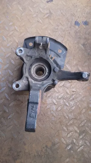 Nissan March Front Hub