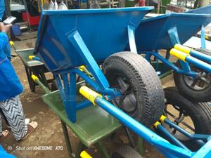 Top Quality Wheelbarrow - main view