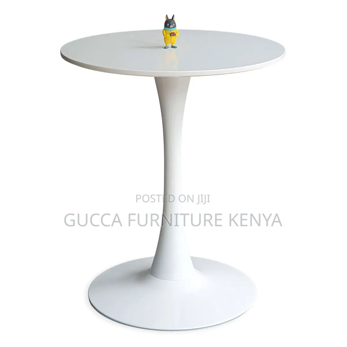 Dining Tables:Round Tulip Table Marble Top Iron Leg