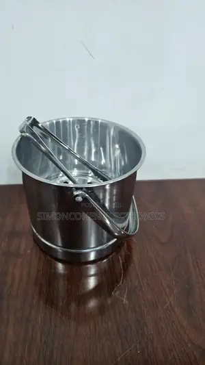 Metallic Ice Cube Bucket With Liquid Separator and Tongs
