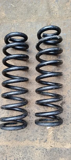 Land Cruiser V8 200-Series Coil Springs.