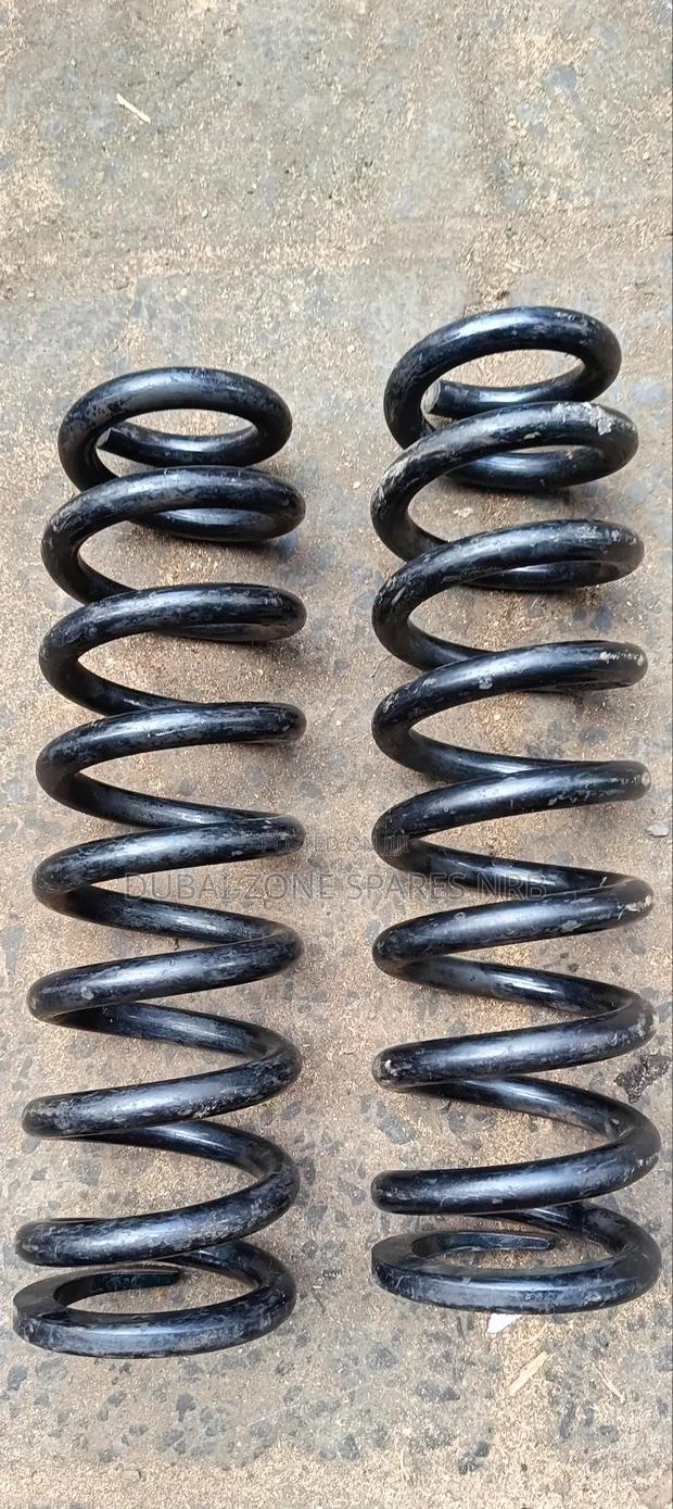Land Cruiser V8 200-Series Coil Springs. - thumbnail 6