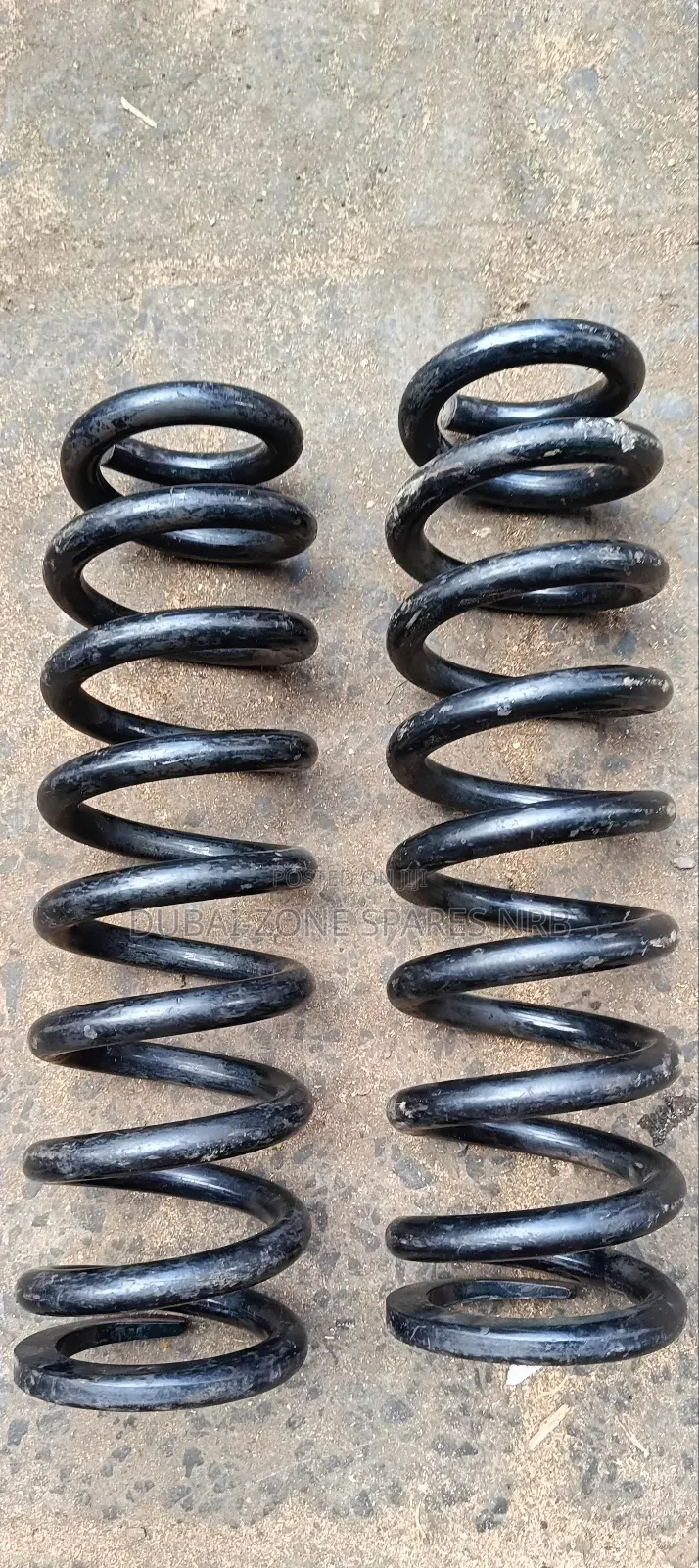 Land Cruiser V8 200-Series Coil Springs.