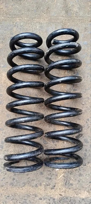 Land Cruiser V8 200-Series Coil Springs.