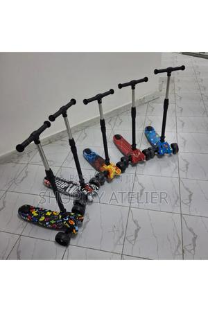 Kids Scooter Adjustable Height With Light and Melodies - thumbnail 2