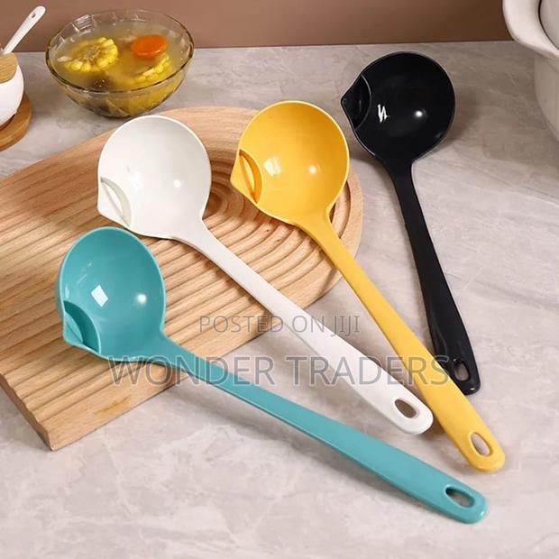 *Plastic Oil Separator Spoon
