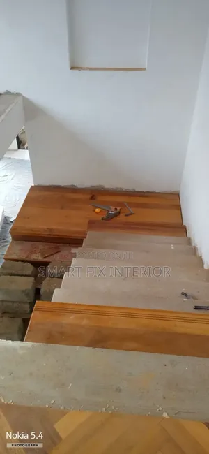 Staircase/Wooden Floors/Handrail/Doors Installation