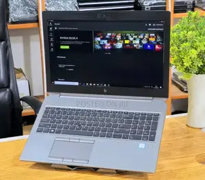 Laptop HP ZBook 15u G5 32GB Intel Core I7 SSD 512GB