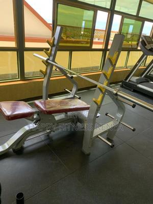 Hoist Adjustable Commercial Bench 3in