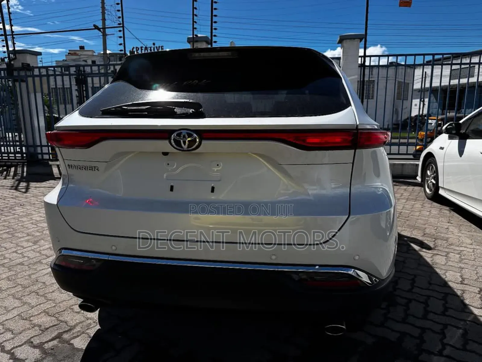 Toyota Harrier 2023 White
