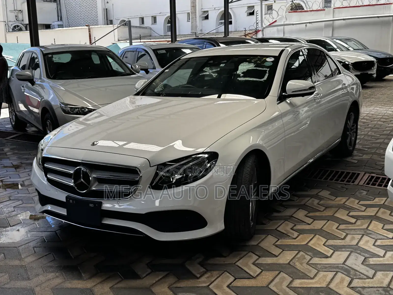 Mercedes-Benz E220 2018 White