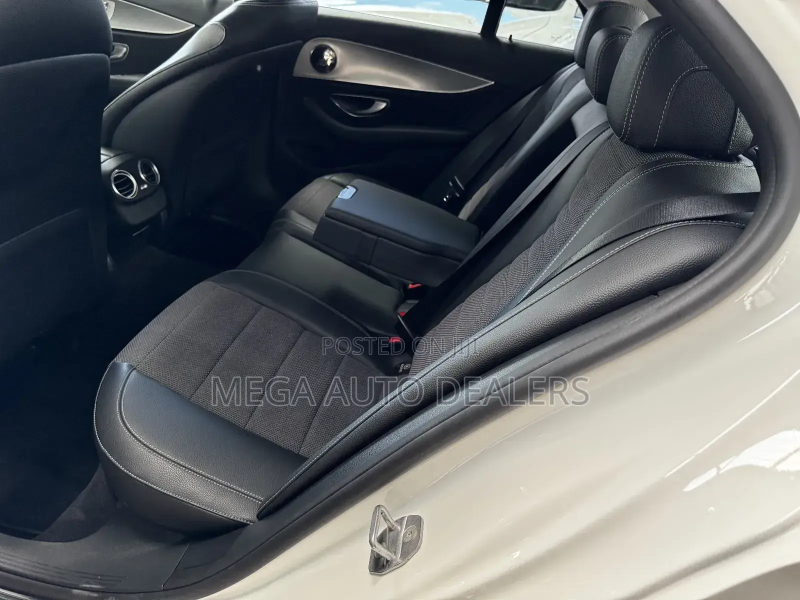 Mercedes-Benz E220 2018 White