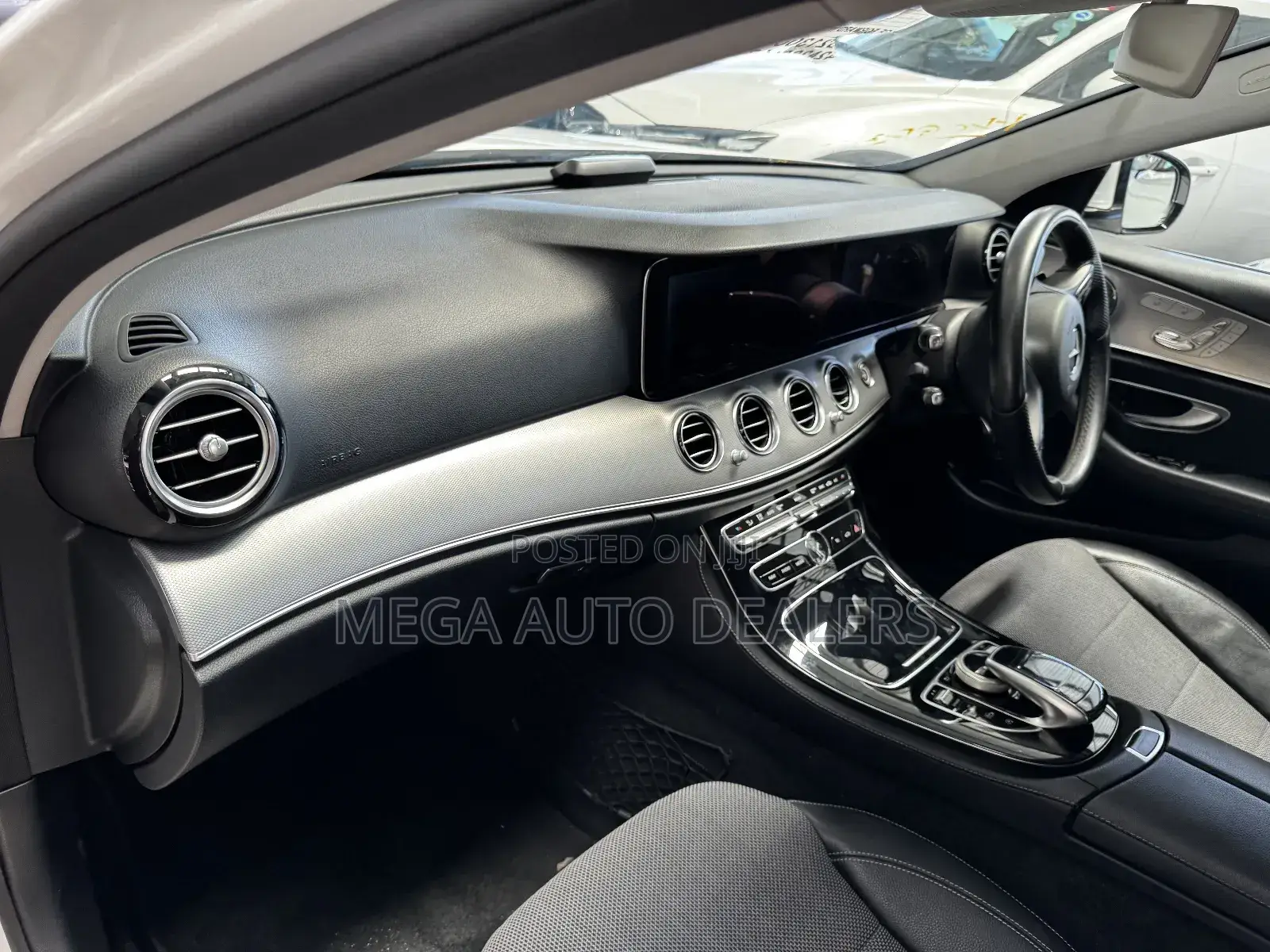 Mercedes-Benz E220 2018 White