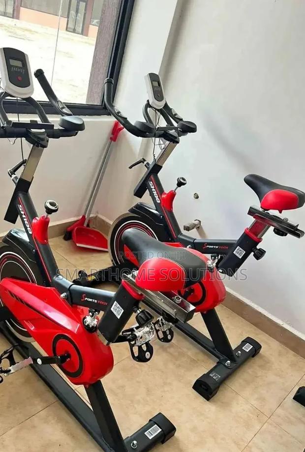 Heavy Duty Spin Bike Exercise Bicycle - main view