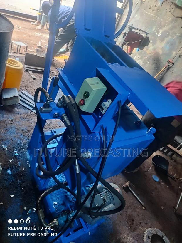 Hydraulic Brick Press Machine - thumbnail 4