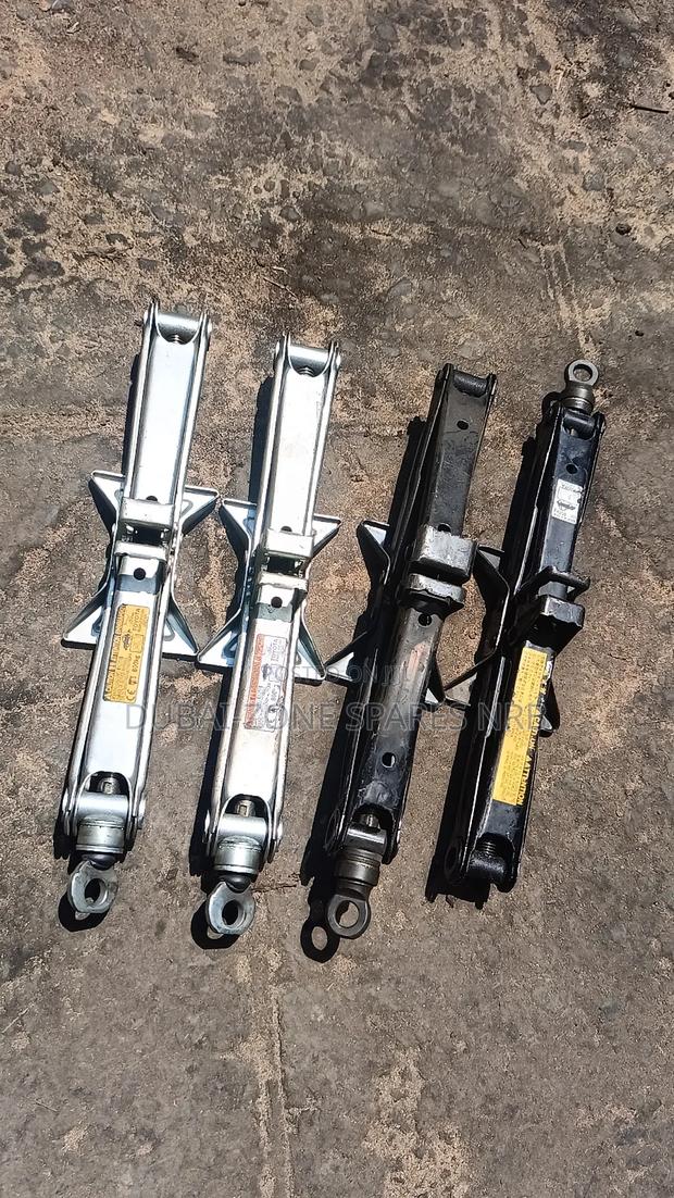 Ex Japan Scissor Jecks Available. - main view