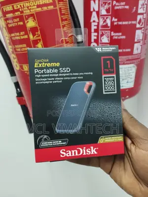 Sandisk E61 Extreme Portable External SSD V2 1tbb