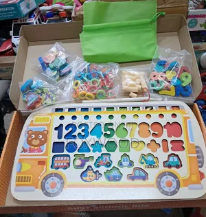 Busy School Bus Puzzle Toy