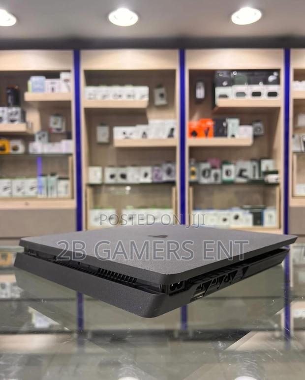 Canada Imported Slim Ps4 - thumbnail 4