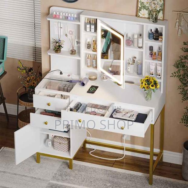 Dressing Table; Posh Elegant Dressing Table - thumbnail 7