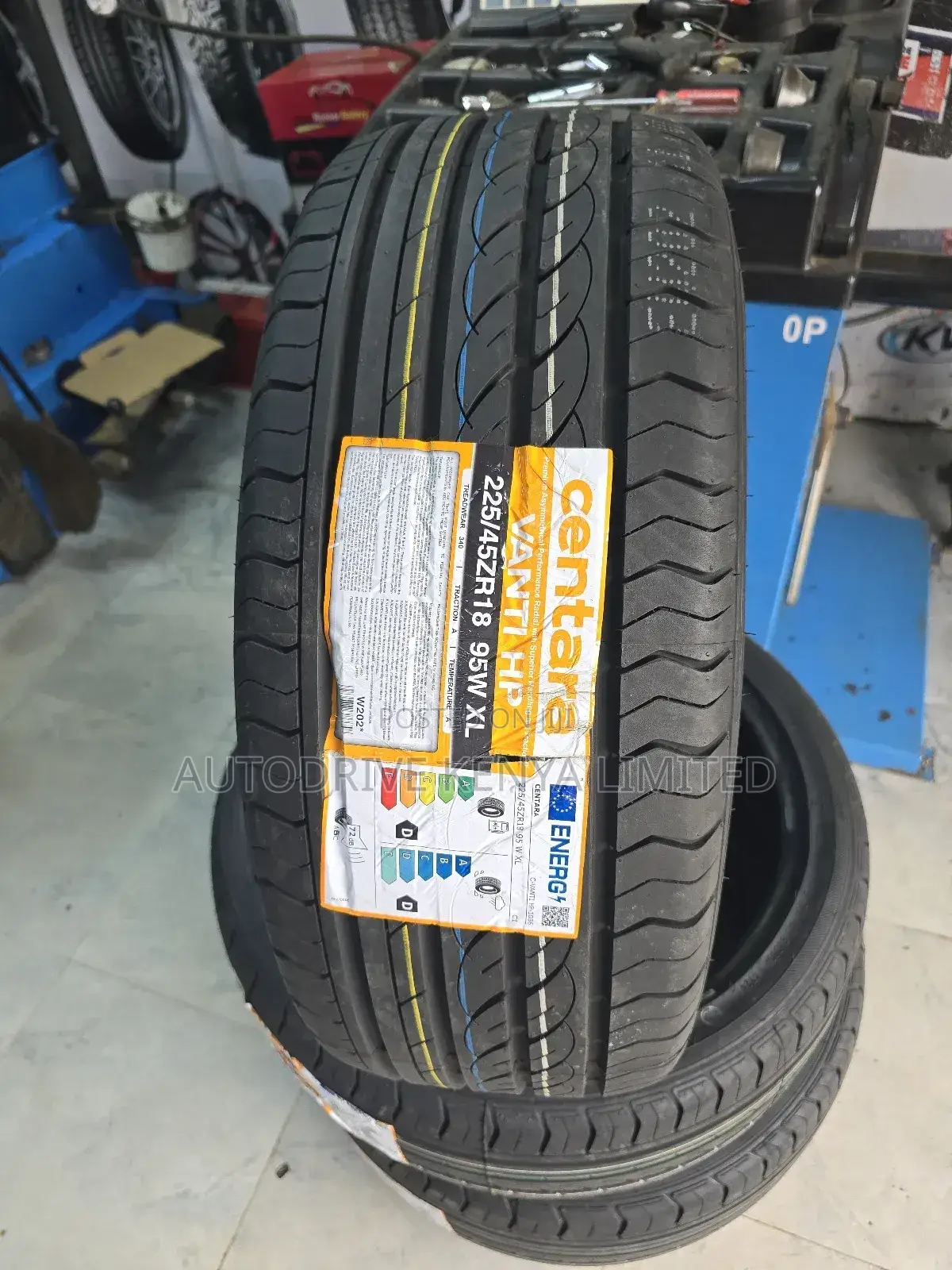 225/45r18 Centara Vanti H/P Tire