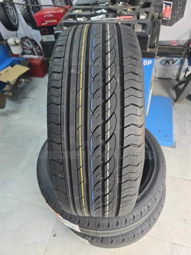 225/45r18 Centara Vanti H/P Tire - thumbnail 2
