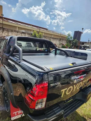 Professional Truck Tonneau Cover