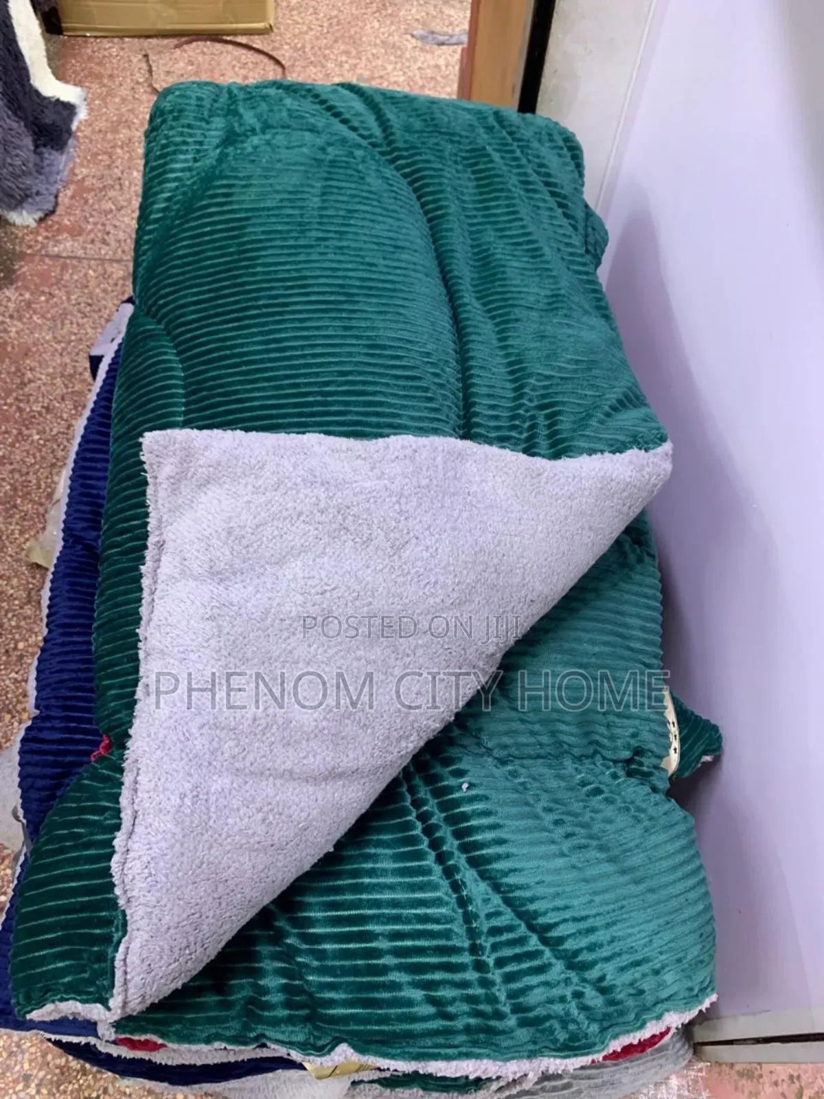 Jungle Green Single Velvet Duvets Available