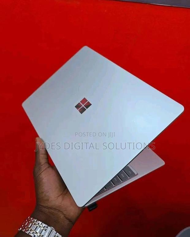 Laptop Microsoft Surface Go 8GB Intel Core I5 SSD 256GB - thumbnail 3