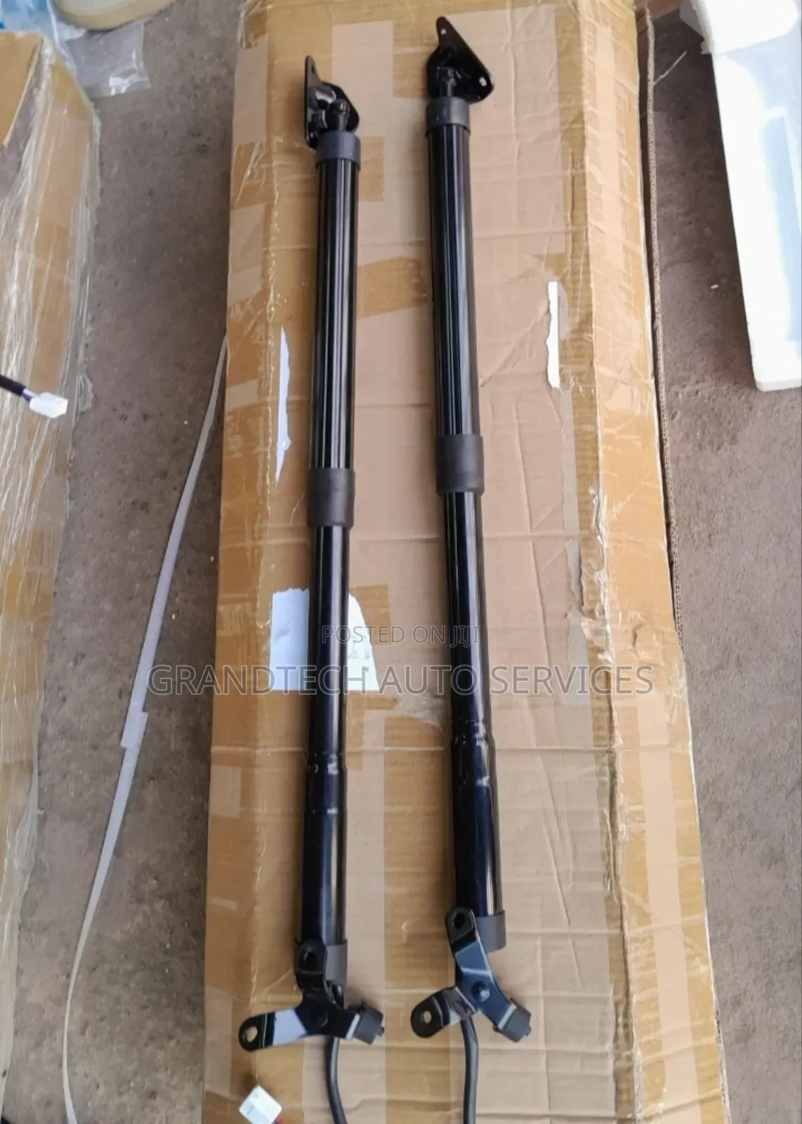 Toyota Harrier 2014-2018 Genuine Boot Shock
