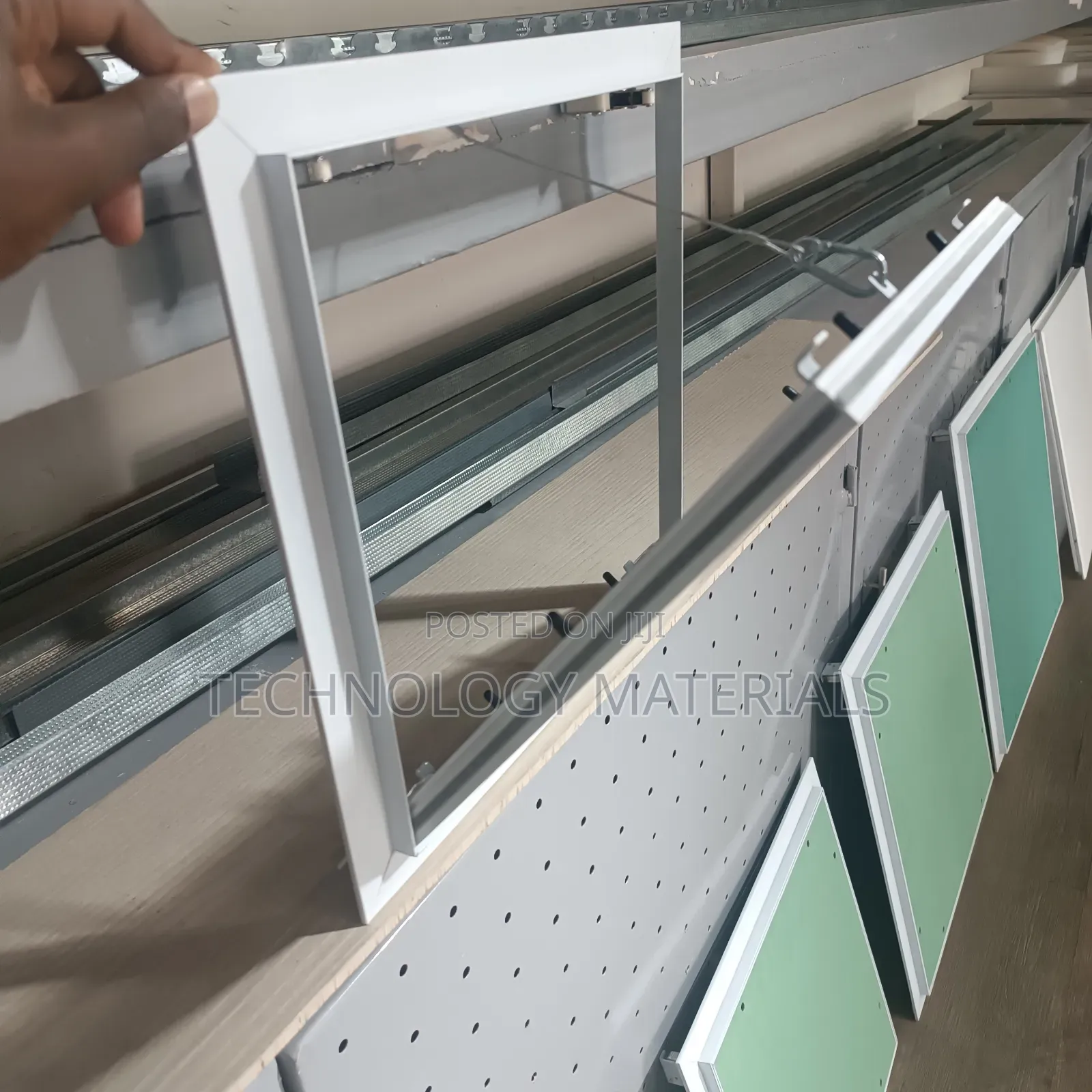 Trap Door With Hinges (30*30)