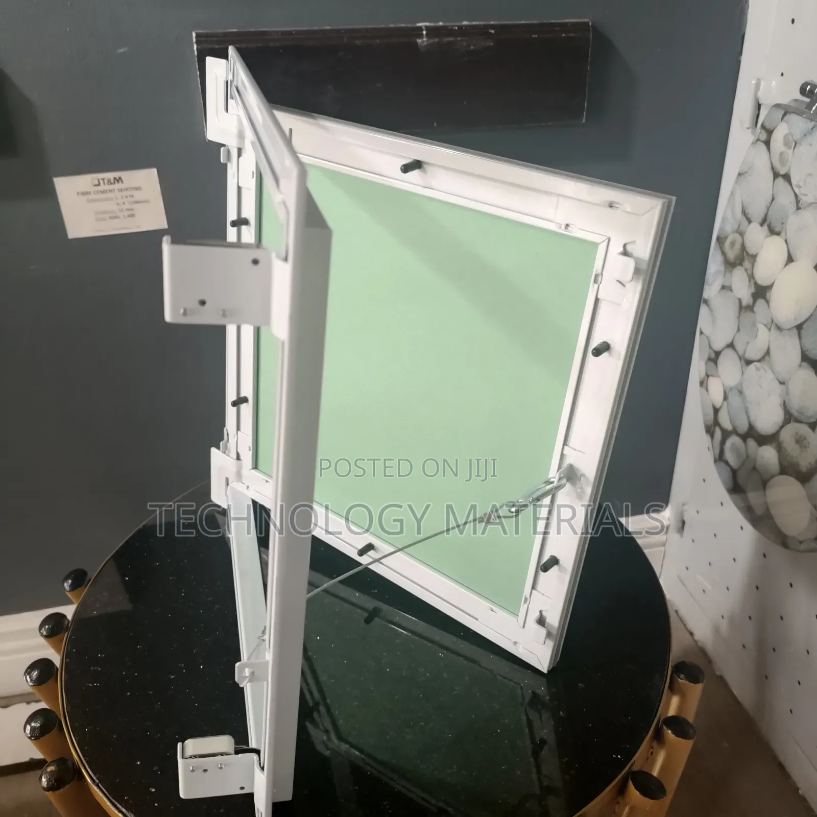 Trap Door With Hinges (30*30)