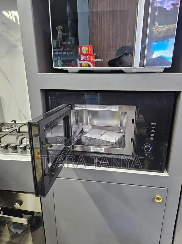 Hisense 25 Litres Built in Microwave With Grill