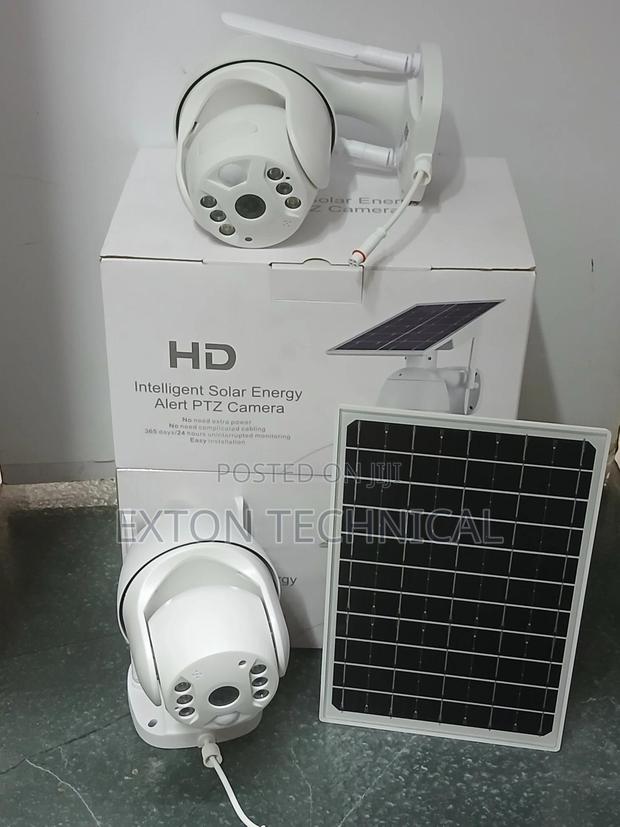 Intelligent Solar Energy Auto Tracking Alert PTZ 4g Camera