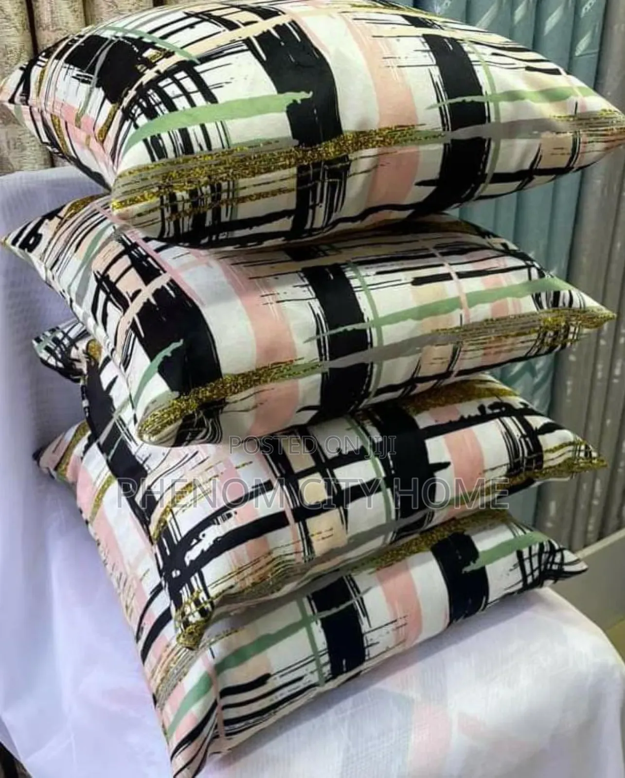 Matching Throwpillow Covers Available