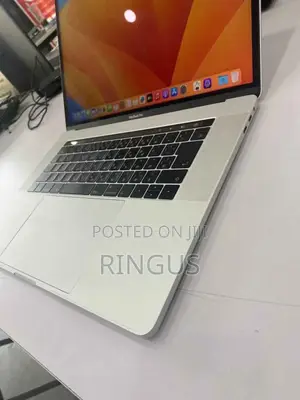Laptop Apple MacBook Pro 2017 16GB Intel Core I7 SSD 512GB