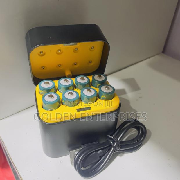 Aa Rechargeable Batteries 2000mah+ Charging Pod - main view