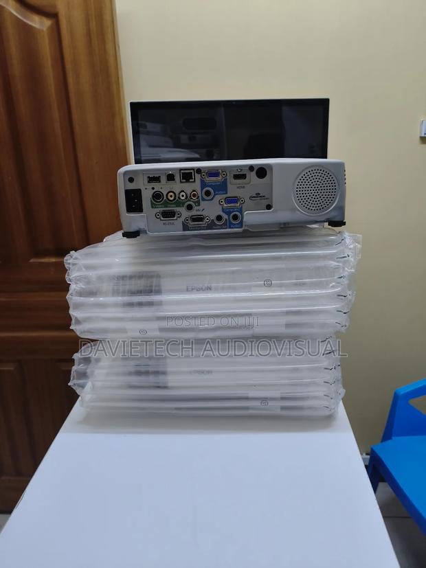 Projectors# - thumbnail 3