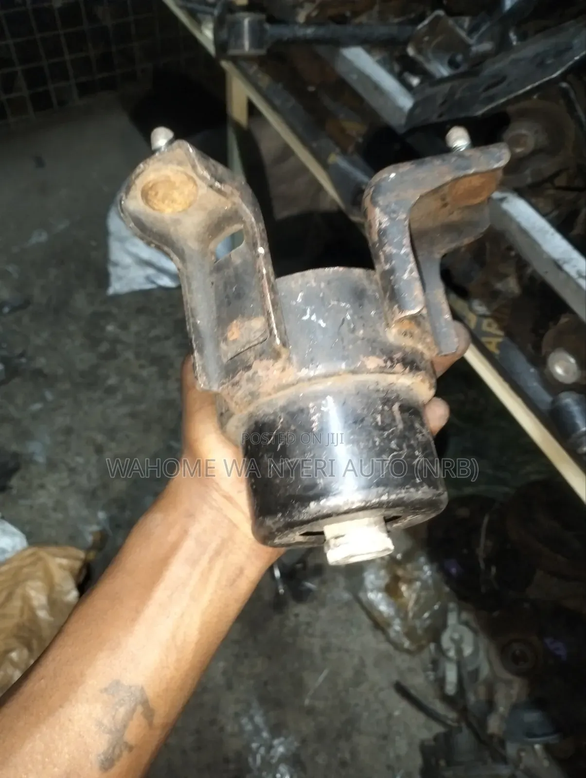 Engine Mounting Harrier Old Model,Alphard,Vellfire