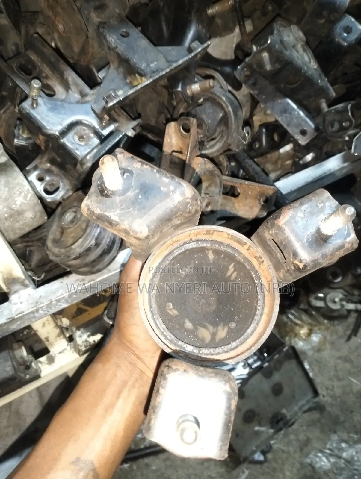 Engine Mounting Harrier Old Model,Alphard,Vellfire