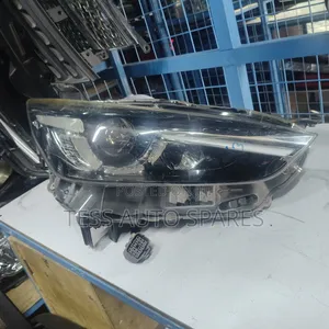 Mazda Cx3 Headlight Xenon Available