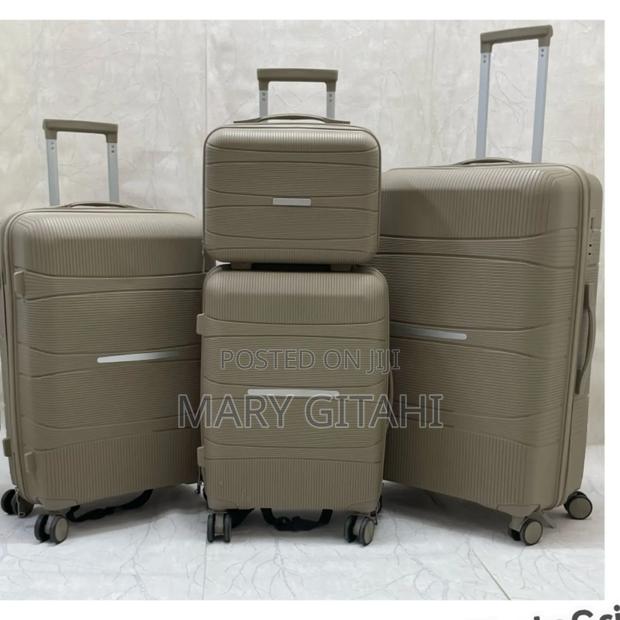 *4 in 1 Luxurious Unbreakable Suitcase* - thumbnail 2