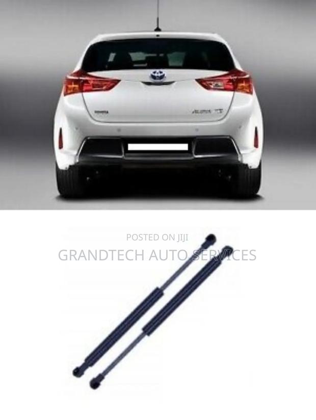 Auris 2013- 2018 Boot Shocks.